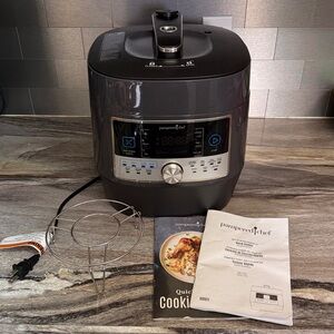 PAMPERED CHEF QUICK COOKER